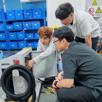 Des clients coréens ont effectué un voyage spécial à Guangdong Titans Intelligent Power Co., Ltd. pour une visite de trois jours et un échange technique
